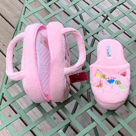 Slippers - Picture 2 of 5